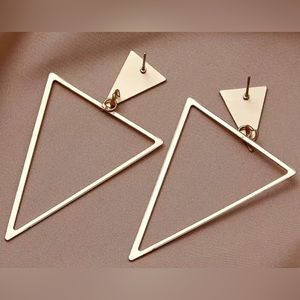 Triangle earrings